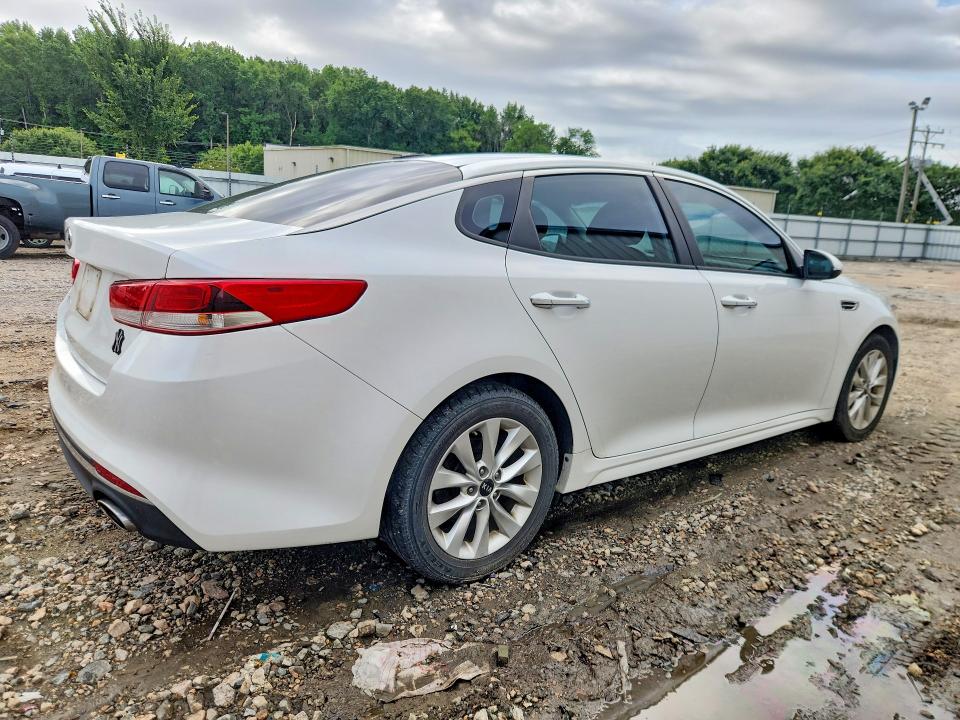 2017 Kia Optima VIN 5XXGT4L35HG155365 COPART salvage auction — FRONT END, Va - Certificate Of Title, sold $175 on 2026-07-21 (photo 3)