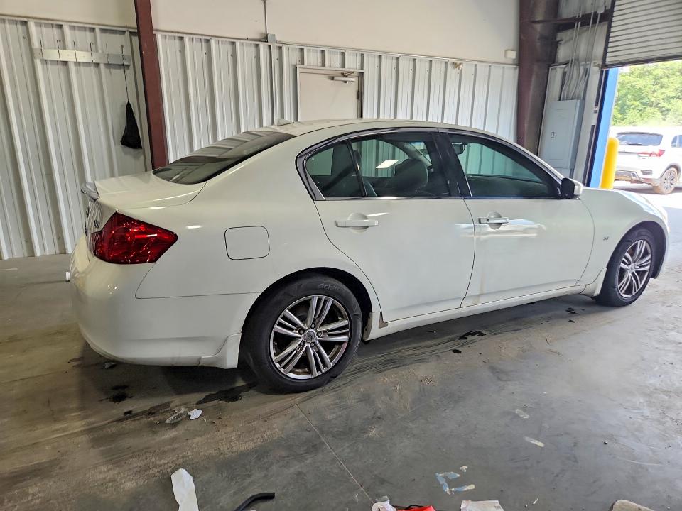 2015 Infiniti Q40 VIN JN1CV6AR9FM524685 COPART salvage auction — NORMAL WEAR, Sc - Certificate Of Title, sold $550 on 2026-07-30 (photo 3)