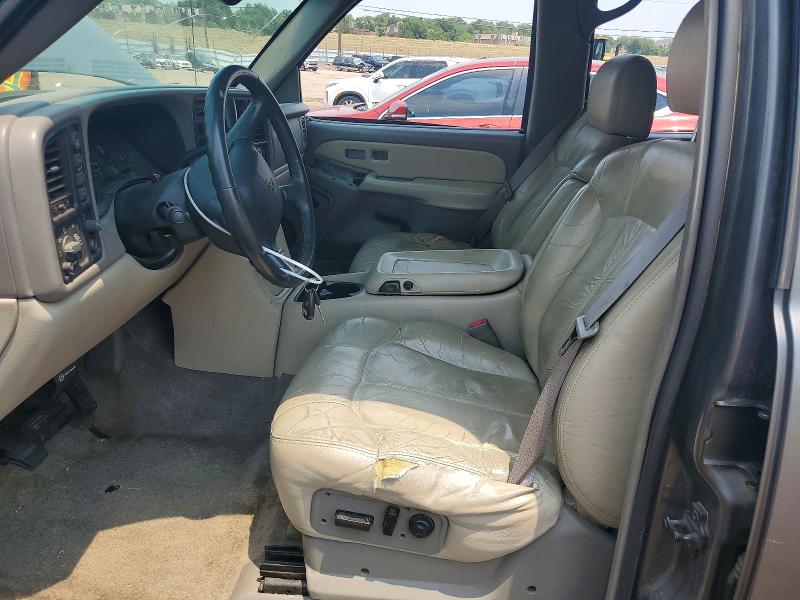 2002 Chevrolet Suburban VIN 3GNFK16Z32G257661 COPART salvage auction — SIDE, Co - Salvage Title, sold $275 on 2026-08-03 (photo 7)