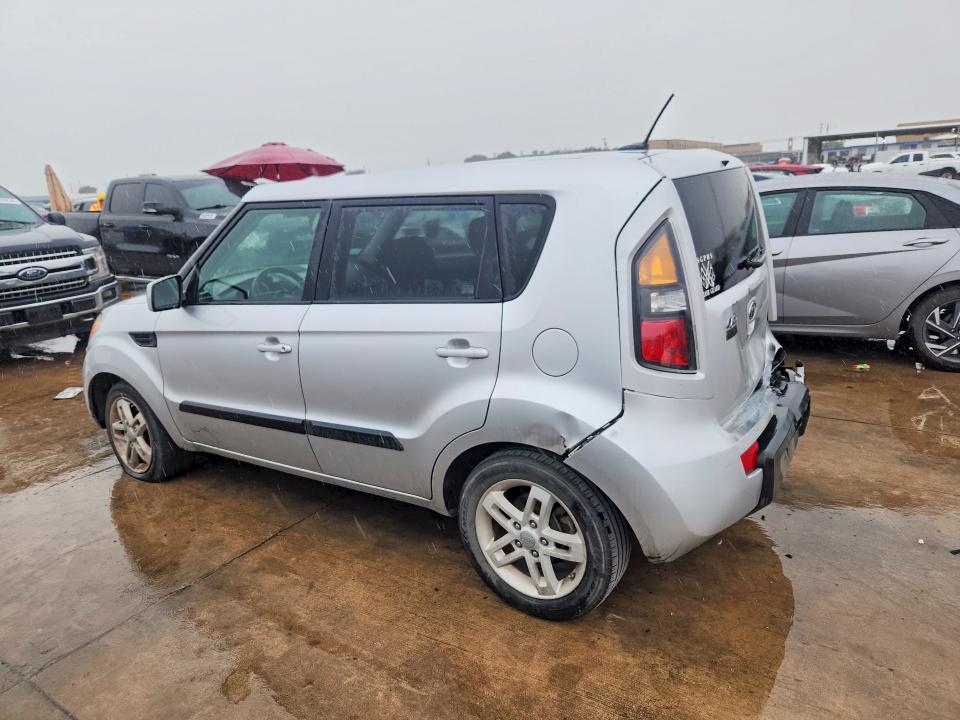 2011 Kia Soul VIN KNDJT2A25B7720024 COPART salvage auction — REAR END, Tx - Salvage Vehicle Title, sold $650 on 2026-07-27 (photo 2)