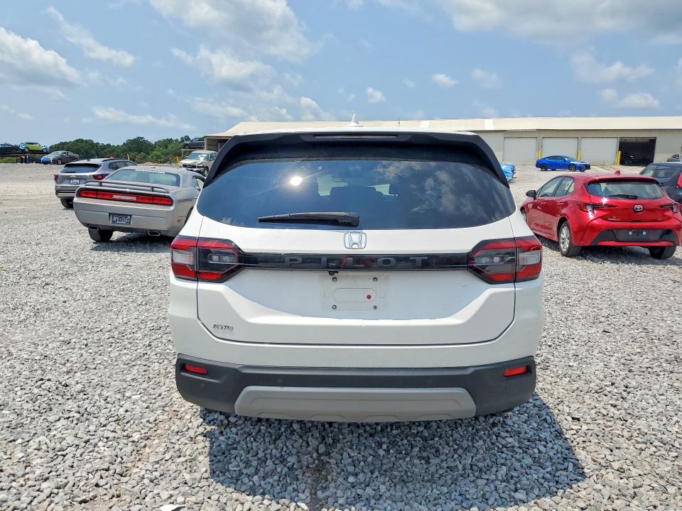 2024 Honda Pilot VIN 5FNYG1H48RB033449 COPART salvage auction — FRONT END, Tn - Salvage Certificate, sold $8,000 on 2026-08-18 (photo 6)
