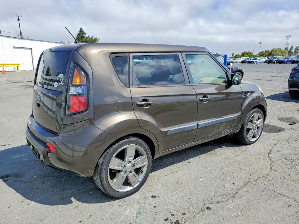 2011 Kia Soul VIN KNDJT2A24B7253226 COPART salvage auction — SIDE, Ca - Salvage Certificate, sold $800 on 2026-07-17 (photo 3)