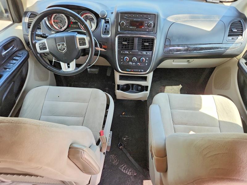 2014 Dodge Grand caravan VIN 2C4RDGCG1ER334841 COPART salvage auction — MINOR DENT/SCRATCHES, MA - CERTIFICATE OF TITLE (P), sold $450 on 2026-07-28 (photo 8)