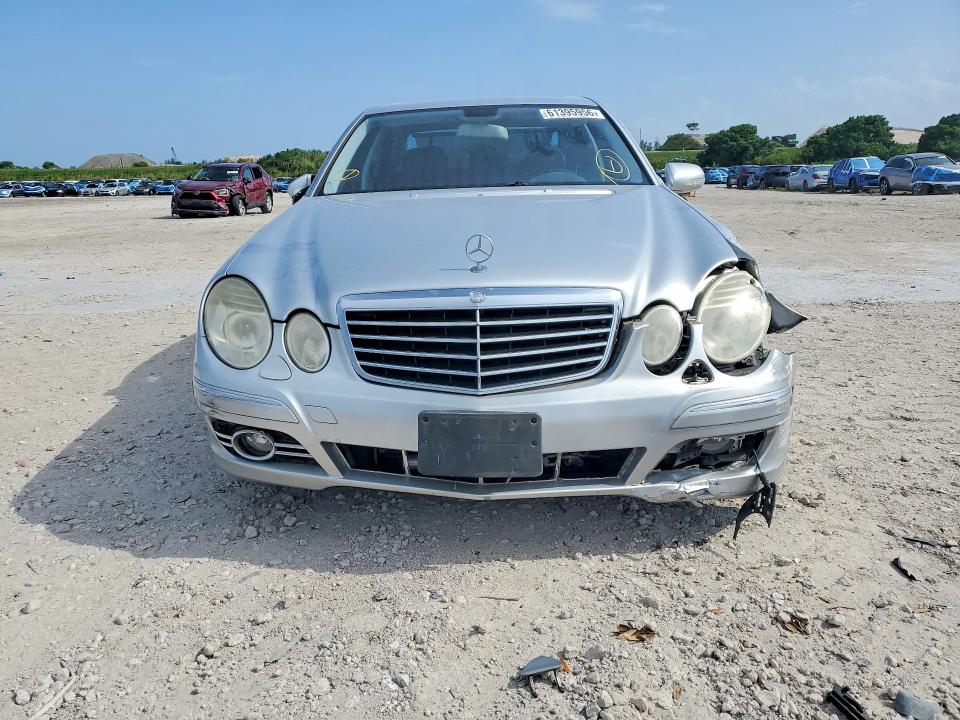 2007 Mercedes-benz E-class VIN WDBUF56X77B114088 COPART salvage auction — SIDE, Fl - Cert Of Title Slvg Rebuildable, sold $600 on 2026-08-06 (photo 5)