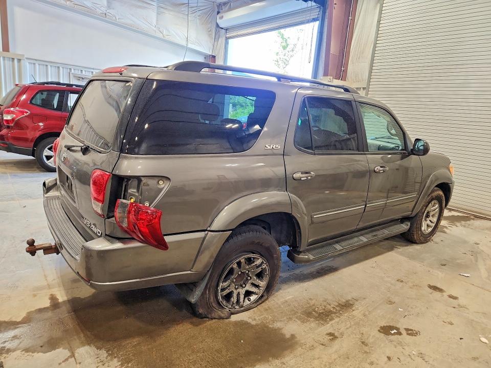 2007 Toyota Sequoia VIN 5TDBT44A97S279837 COPART salvage auction — REAR END, WI - JUNKED VEHICLE BILL OF SALE, sold $725 on 2026-07-22 (photo 3)