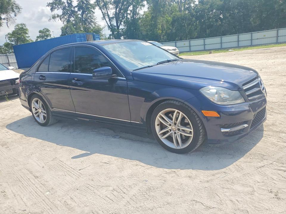 2014 Mercedes-benz C-klasse VIN WDDGF8AB1EA891709 COPART salvage auction — UNDERCARRIAGE, Fl - Certificate Of Destruction, sold $2,100 on 2026-08-11 (photo 4)