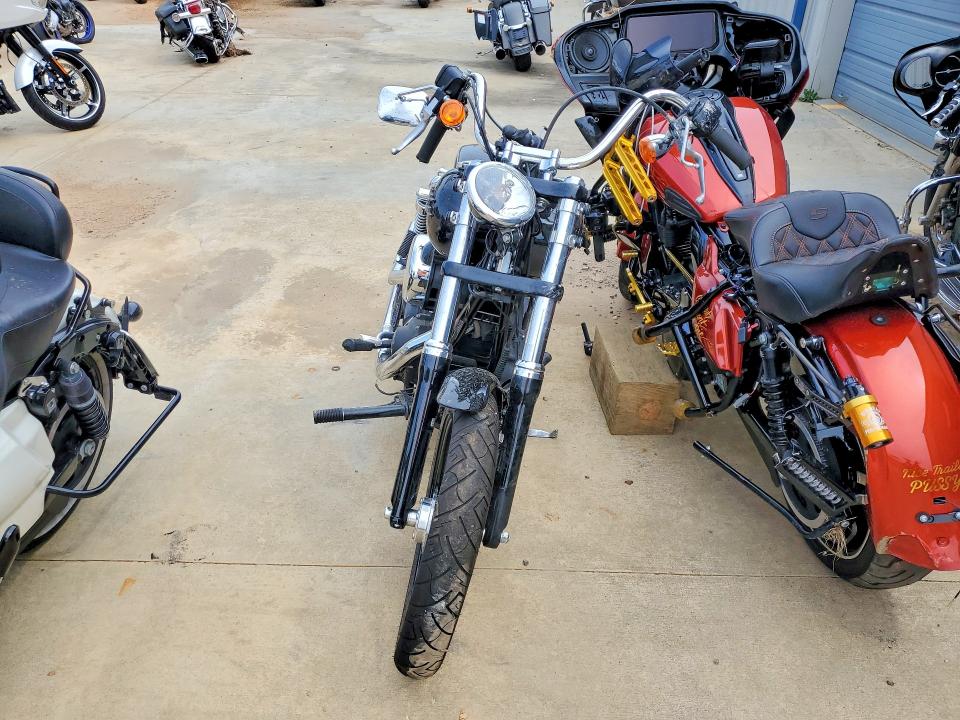 2017 Harley-davidson Fxdb VIN 1HD1GXM12HC316391 COPART salvage auction — ALL OVER, NC - SALVAGE CERTIFICATE OF TITLE, sold $875 on 2026-09-09 (photo 2)