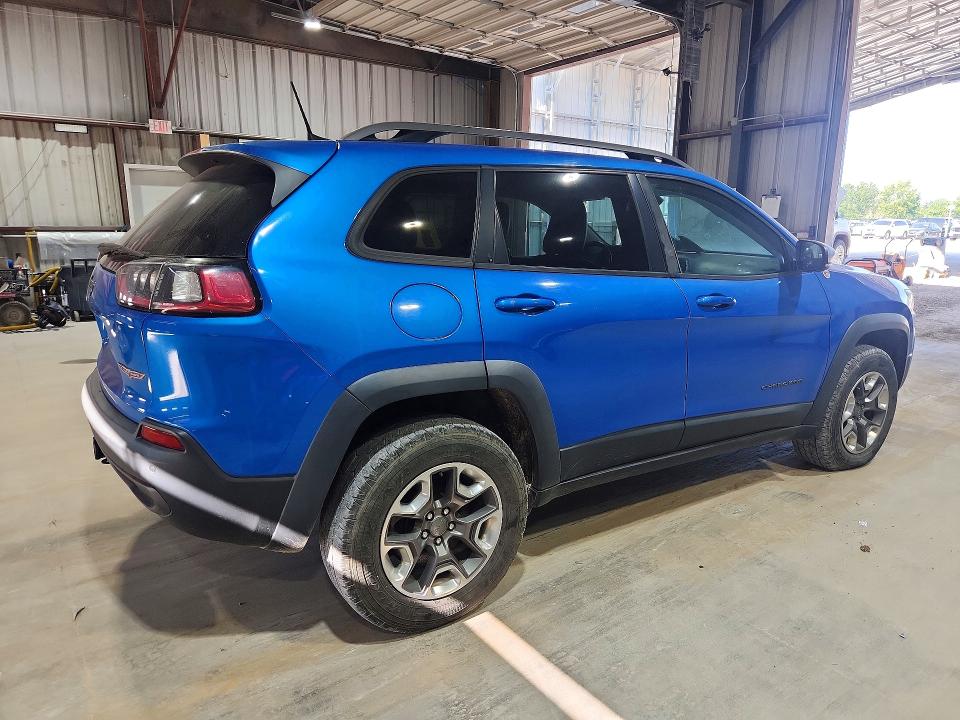2019 Jeep Cherokee VIN 1C4PJMBN3KD481885 COPART salvage auction — MECHANICAL, VA - CERTIFICATE OF TITLE, sold $4,000 on 2026-08-03 (photo 3)