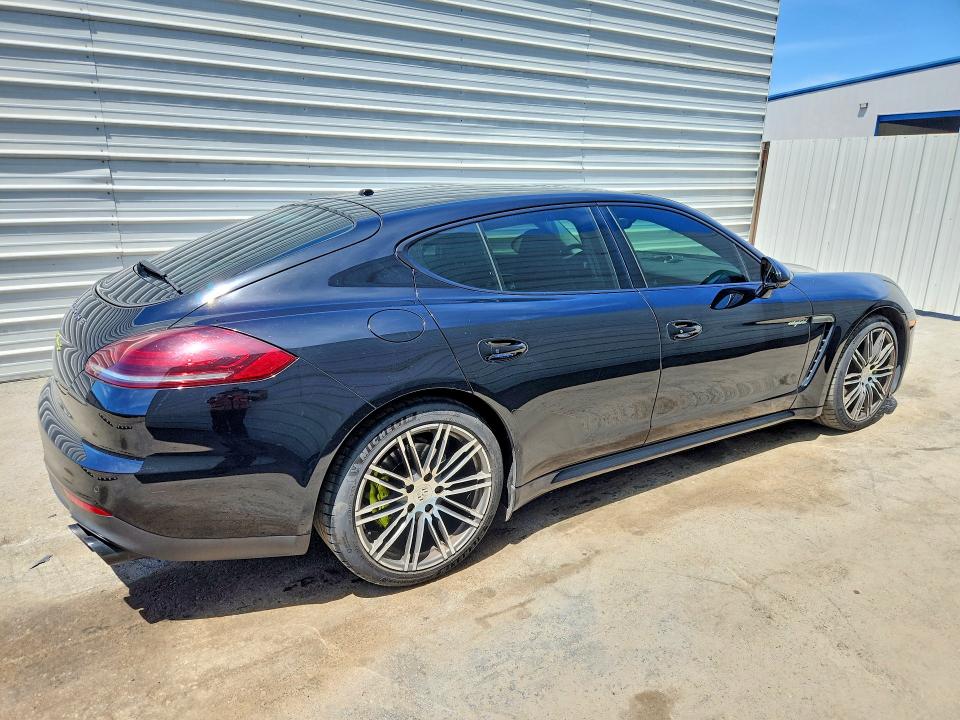 2015 Porsche Panamera VIN WP0AD2A77FL040731 COPART salvage auction — NORMAL WEAR, CA - DIS/DLR/EXP ONLY CLEAN TITLE, sold $4,100 on 2026-07-31 (photo 3)