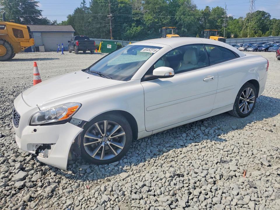 2013 Volvo C70 VIN YV1672MC4DJ138897 COPART salvage auction — MECHANICAL, NC - SALVAGE CERTIFICATE OF TITLE, sold $325 on 2026-08-05 (photo 1)