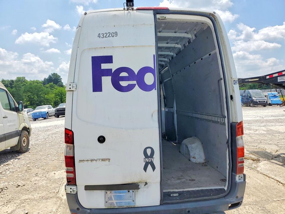 2014 Freightliner Sprinter 2500 VIN WDYPE8DC0E5929073 COPART salvage auction — MECHANICAL, KY - CERTIFICATE OF TITLE, sold $125 on 2026-08-10 (photo 6)