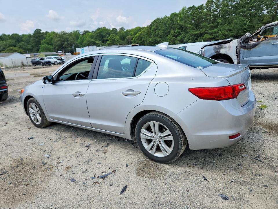 2013 Acura Ilx VIN 19VDE3F79DE302336 COPART salvage auction — NORMAL WEAR, Md - Certificate Of Title, sold $725 on 2026-09-01 (photo 2)