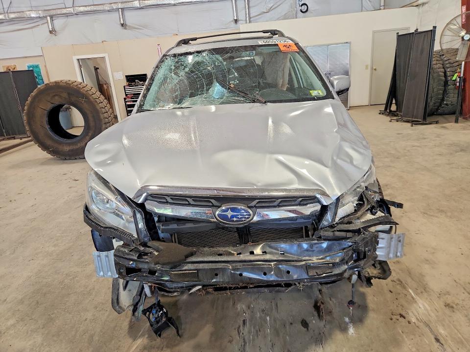 2017 Subaru Forester VIN JF2SJAGC9HH499293 COPART salvage auction — ROLLOVER, Vt - Cert Of Title-Salvage Vehicle, sold $175 on 2026-07-27 (photo 5)