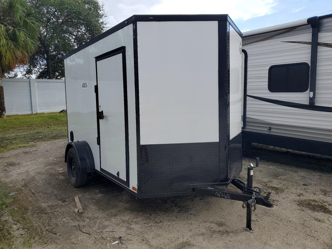 2026 Titanium cargo Trailers VIN 7PLBE1013TM016762 COPART salvage auction — Minor Dent/Scratches, TN - CERTIFICATE OF TITLE (P), sold $525 on 2026-09-15 (photo 4)