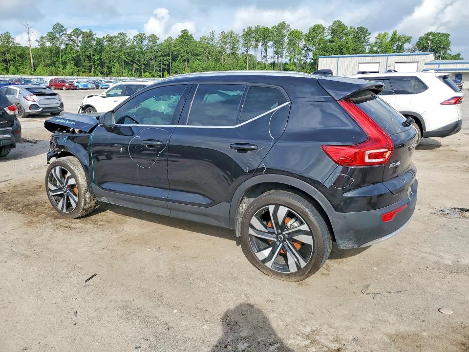 2025 Volvo Xc40 VIN YV4L12UE2S2486066 COPART salvage auction — FRONT END, SC - CERT OF TITLE-SALVAGE (P), sold $12,100 on 2026-07-28 (photo 2)