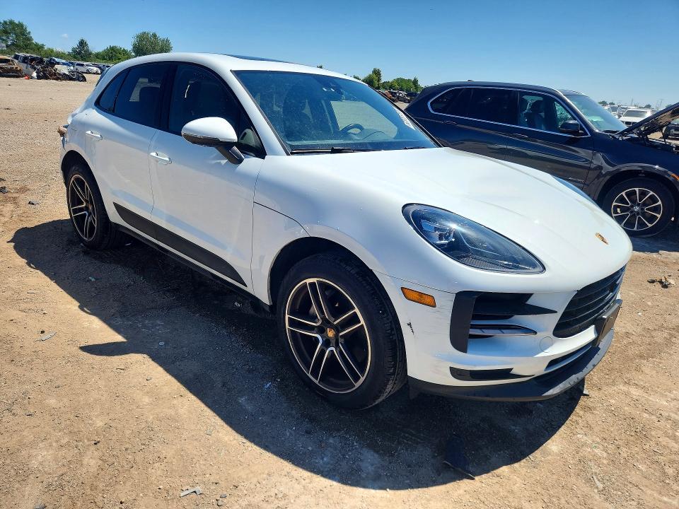 2021 Porsche Macan VIN WP1AB2A56MLB38052 COPART salvage auction — REAR END, Il - Salvage Certificate, sold $18,200 on 2026-09-01 (photo 4)
