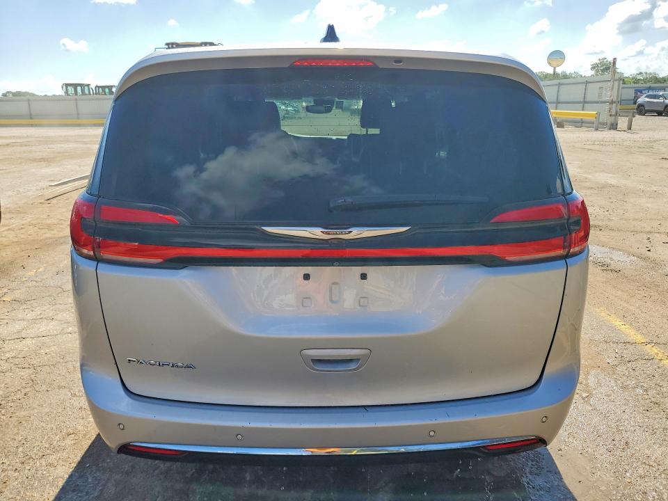 2024 Chrysler Pacifica VIN 2C4RC1BG2RR129570 COPART salvage auction — WATER/FLOOD, Fl - Dlr Only Salvage/Rebuildable, sold $8,700 on 2026-07-29 (photo 6)