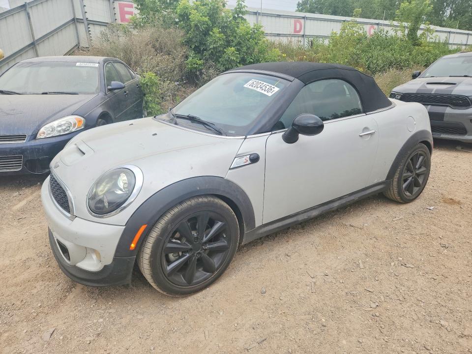 2013 Mini Cooper VIN WMWSY3C55DT565873 COPART salvage auction — MINOR DENT/SCRATCHES, Fl - Cert Of Title Slvg Rebuildable, sold $775 on 2026-08-12 (photo 1)