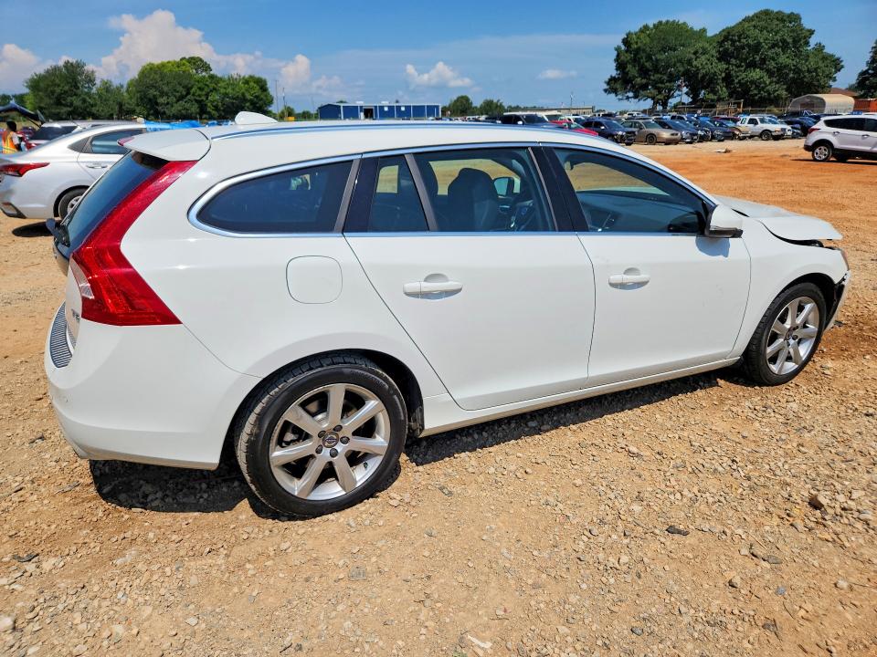 2016 Volvo V60 VIN YV140MEM7G1293415 COPART salvage auction — FRONT END, Al - Cert Of Title-Salvage Title, sold $600 on 2026-08-05 (photo 3)
