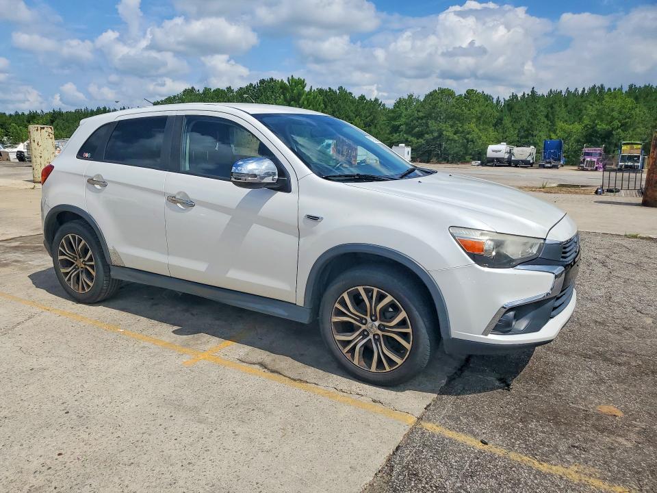 2016 Mitsubishi VIN JA4AP3AW3GZ043249 COPART salvage auction — NORMAL WEAR, Sc - Certificate Of Title, sold $550 on 2026-07-31 (photo 4)