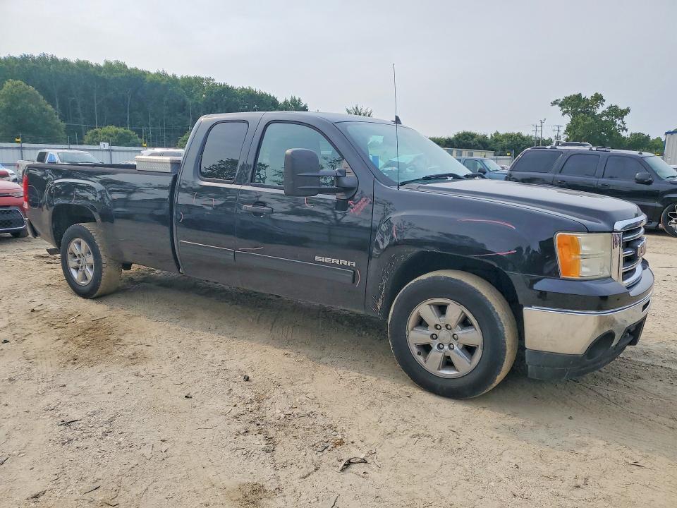 2013 Gmc SIERRA VIN 1GTR1VE03DZ106521 COPART salvage auction — REAR END, Va - Cert Of Title - Salvage, sold $2,250 on 2026-08-25 (photo 4)