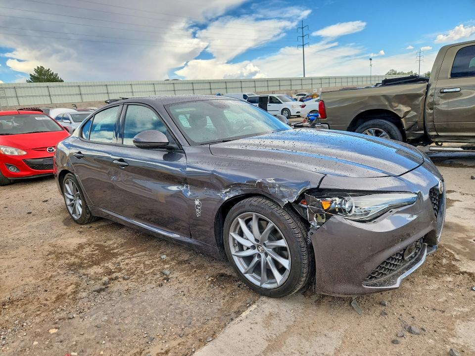 2022 Alfa romeo Giulia VIN ZARFAMAN3N7652575 COPART salvage auction — FRONT END, Nm - Cert Of Title-Salvage, sold $200 on 2026-08-13 (photo 4)