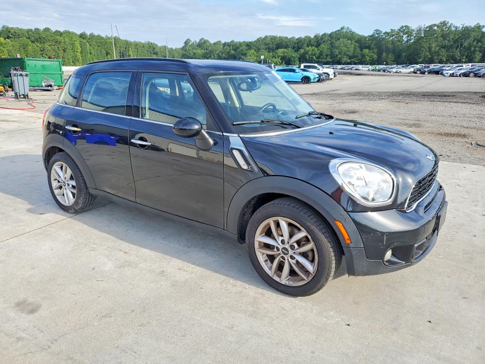 2014 Mini Cooper VIN WMWZC3C50EWP51785 COPART salvage auction — WATER/FLOOD, Ga - Cert Of Title-Flood Salvage, sold $925 on 2026-08-13 (photo 4)