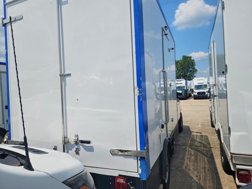 2023 Ford Econoline VIN 1FDWE3FK7PDD08447 COPART salvage auction — MECHANICAL, Oh - Certificate Of Title, sold $11,500 on 2026-07-29 (photo 3)