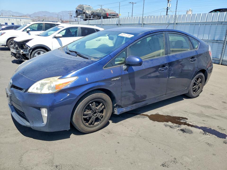 2015 Toyota Prius VIN JTDKN3DU3F0471979 COPART salvage auction — VANDALISM, Ca - Salvage Certificate, sold $1,100 on 2026-07-15 (photo 1)