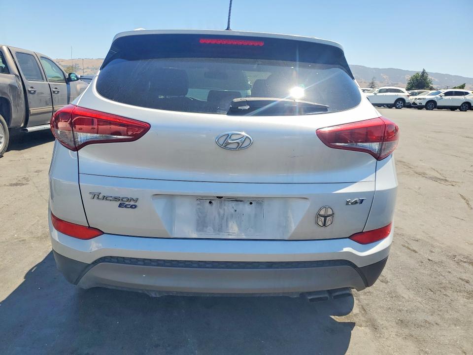 2016 Hyundai Tucson VIN KM8J33A23GU156951 COPART salvage auction — MECHANICAL, Ca - Dis/Dlr/Exp Only Clean Title, sold $1,550 on 2026-07-30 (photo 6)