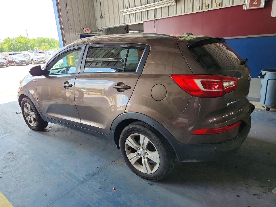 2011 Kia Sportage VIN KNDPBCA2XB7052773 COPART salvage auction — MECHANICAL, Mt - Certificate Of Title, sold $1,300 on 2026-07-20 (photo 2)