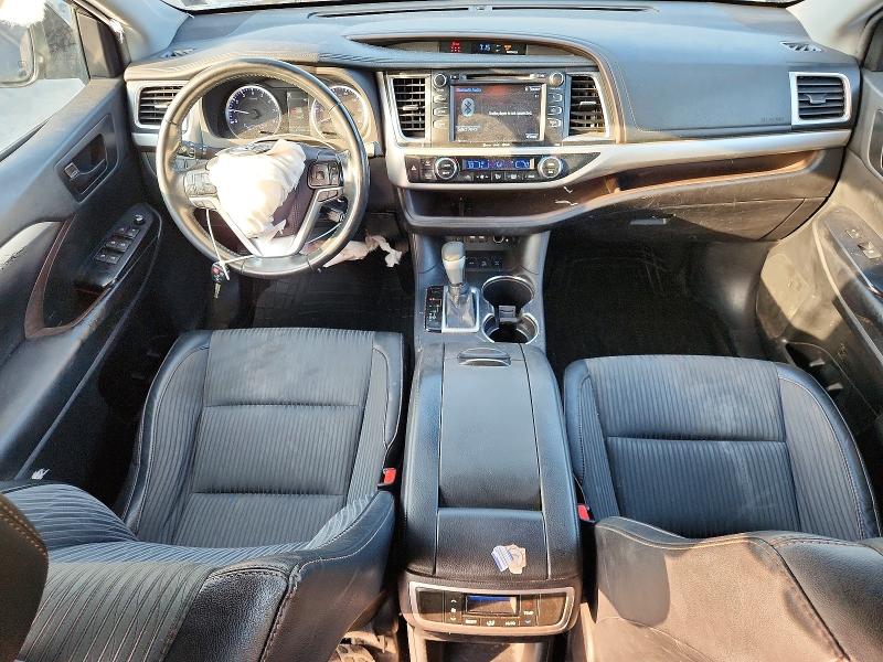 2019 Toyota Highlander VIN 5TDBZRFH6KS702260 COPART salvage auction — FRONT END, Ny - Certificate Of Title, sold $3,800 on 2026-07-18 (photo 8)