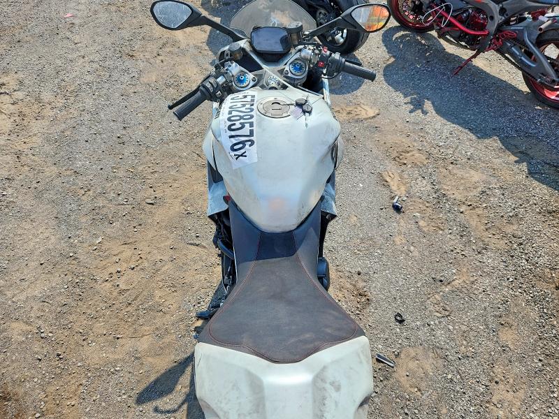 2022 Ducati Supersport VIN ZDMVABDS8NB003948 COPART salvage auction — BURN, On - Permit No Brand - Unfit, sold $6,200 on 2026-08-04 (photo 6)