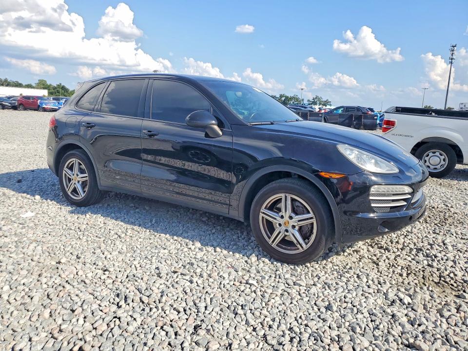2014 Porsche Cayenne VIN WP1AA2A25ELA97424 COPART salvage auction — MINOR DENT/SCRATCHES, Salvage Title, sold $3,550 on 2026-07-24 (photo 4)