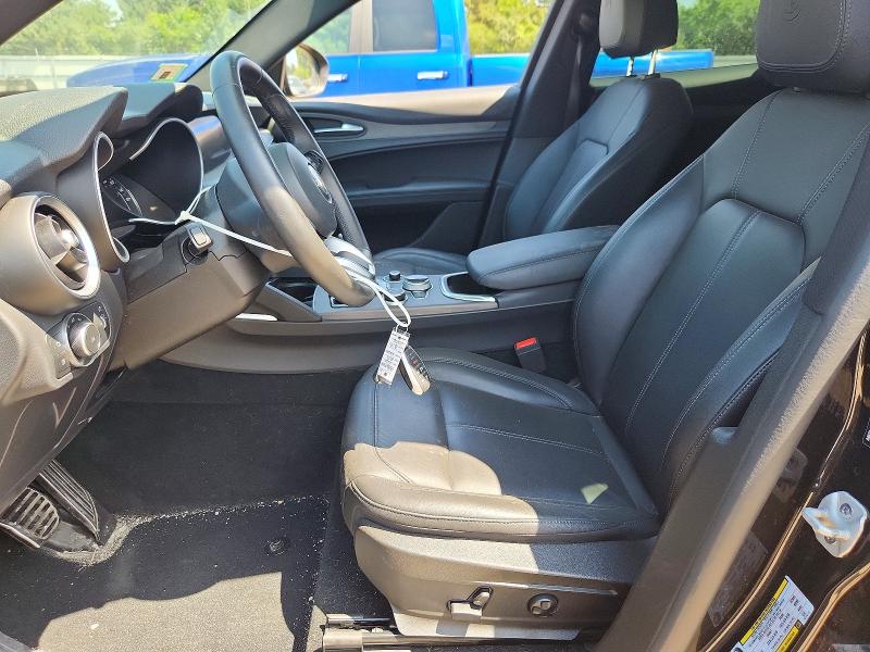 2023 Alfa romeo Stelvio VIN ZASPAKBNXP7D54214 COPART salvage auction — FRONT END, Il - Salvage Certificate, sold $14,300 on 2026-08-11 (photo 7)