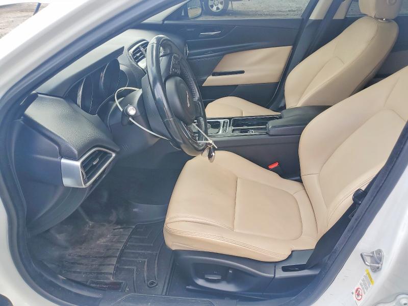 2018 Jaguar Xe VIN SAJAJ4FX4JCP25812 COPART salvage auction — NORMAL WEAR, Va - Cert Of Title-Rebuilt, sold $2,550 on 2026-07-29 (photo 7)
