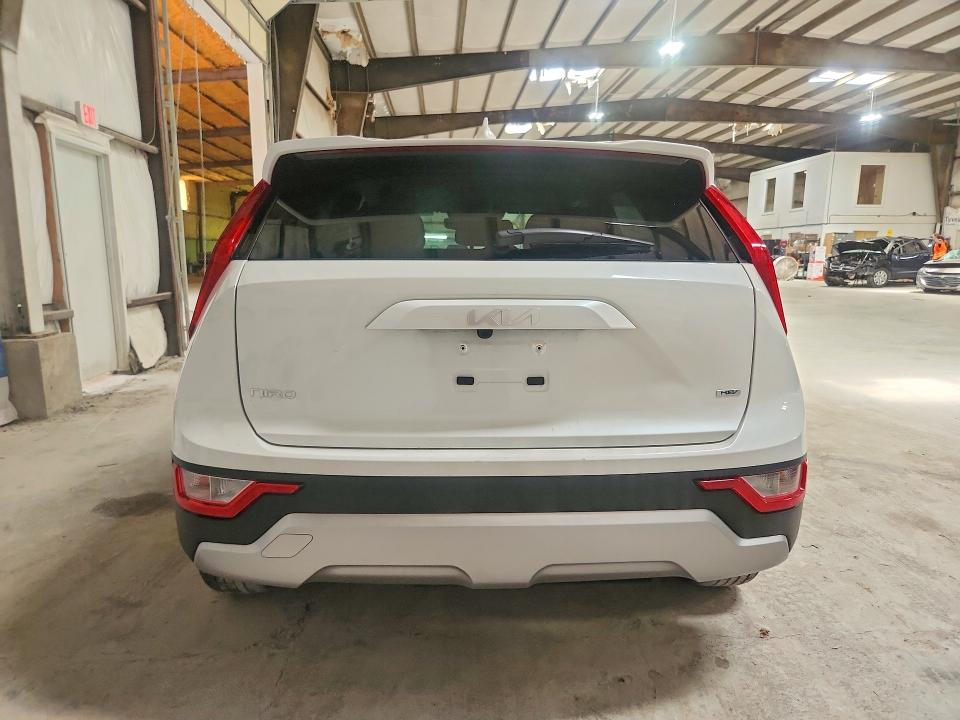 2026 Kia Niro VIN KNDCP3LE5T5318575 COPART salvage auction — PARTIAL REPAIR, TN - CERTIFICATE OF TITLE, sold $10,400 on 2026-07-20 (photo 6)