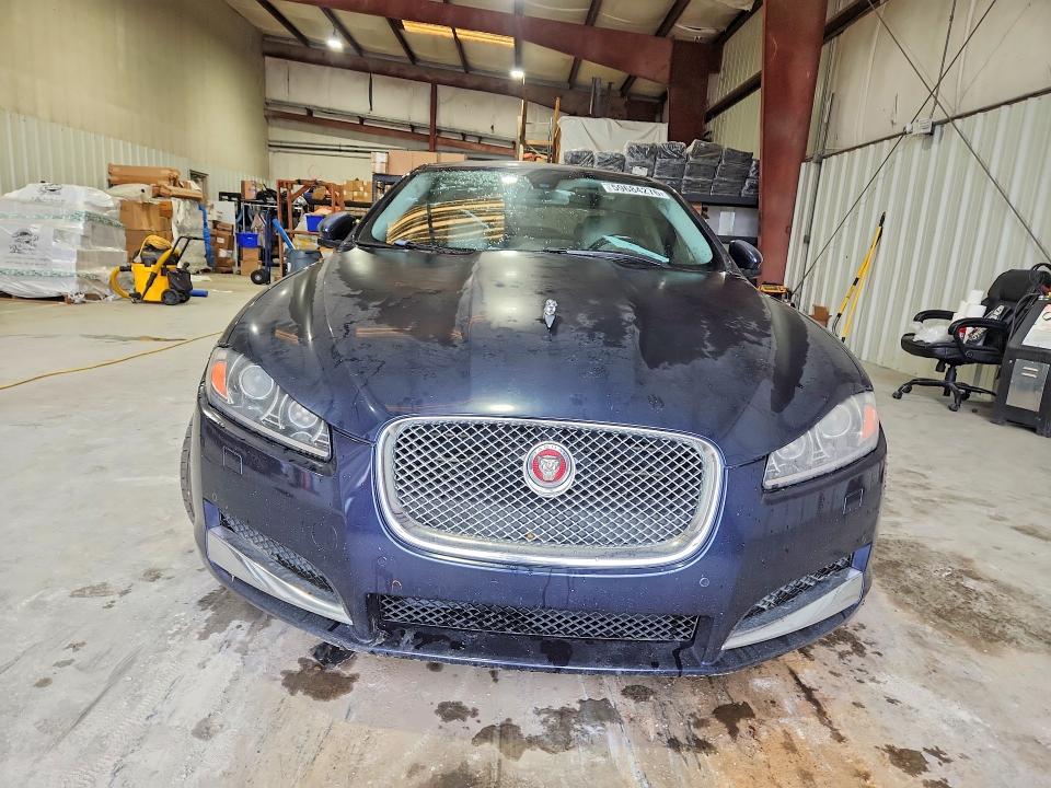 2015 Jaguar VIN SAJWA0FS5FPU78822 COPART salvage auction — VANDALISM, La - Cert Of Title-Salvage, sold $275 on 2026-07-22 (photo 5)