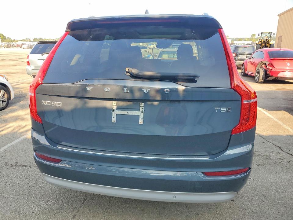2022 Volvo Xc90 VIN YV4102PK5N1849319 COPART salvage auction — ROOF, Mt - Dealer Only Clean Title (P), sold $15,000 on 2026-08-06 (photo 6)