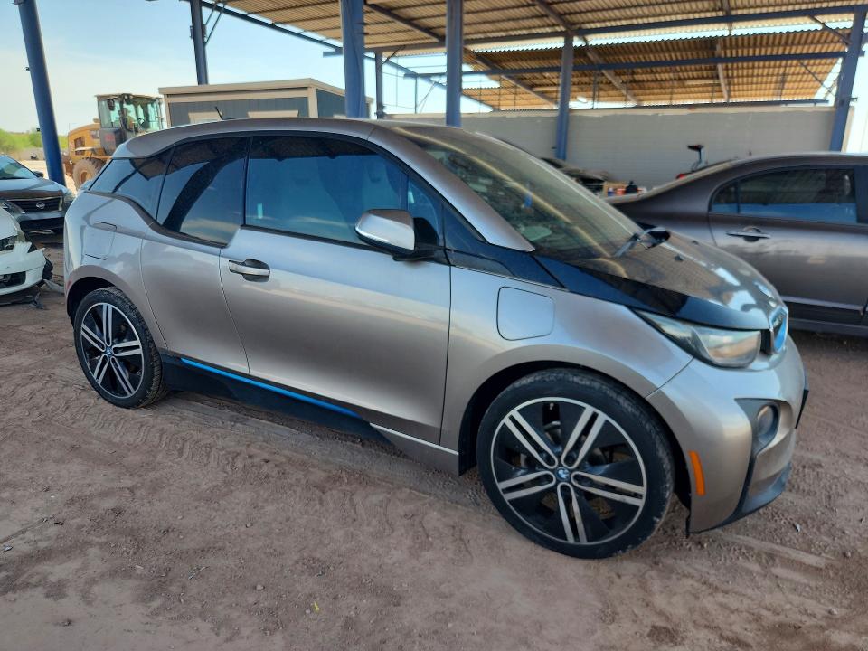 2014 BMW I3 VIN WBY1Z4C56EVX63433 COPART salvage auction — MINOR DENT/SCRATCHES, Az - Certificate Of Title, sold $2,900 on 2026-07-16 (photo 4)