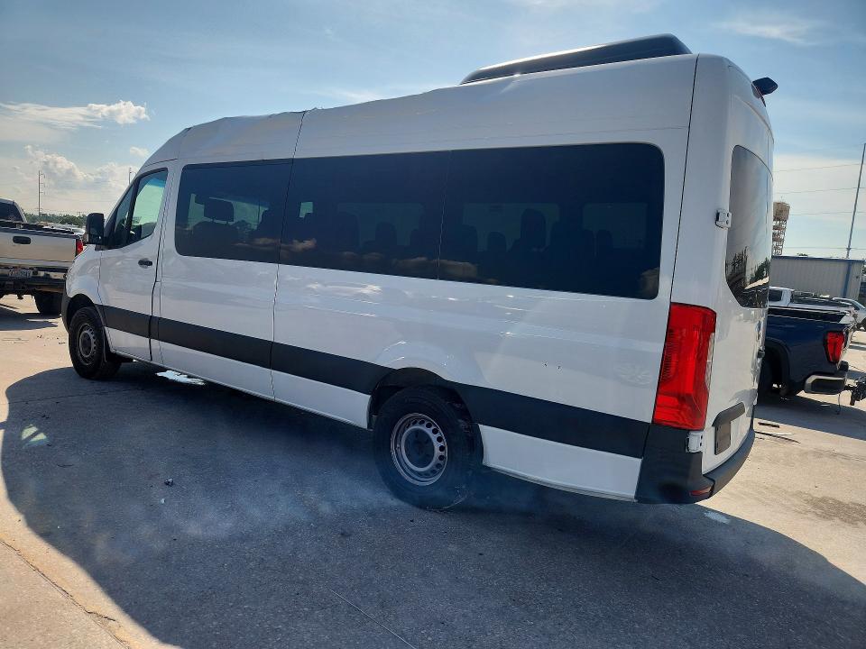 2026 Mercedes-benz Sprinter VIN W1Z4KGHY8TT603206 COPART salvage auction — ROOF, La - Dealer Only Clean Title (P), sold $39,750 on 2026-07-27 (photo 2)