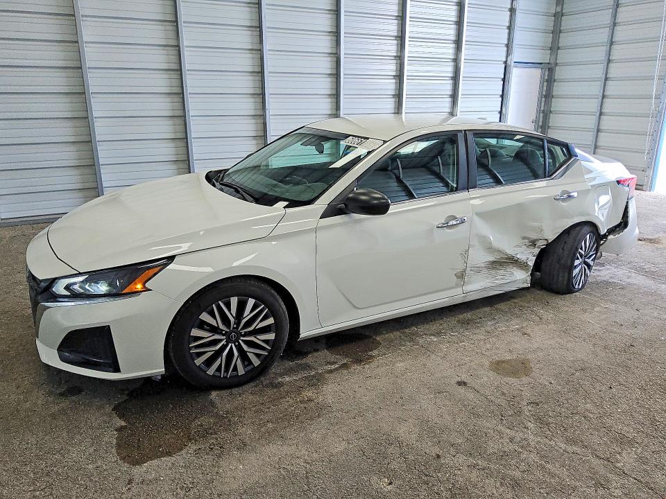 2025 Nissan Altima VIN 1N4BL4DV6SN400024 COPART salvage auction — SIDE, Fl - Certificate Of Title, sold $8,300 on 2026-07-28 (photo 1)