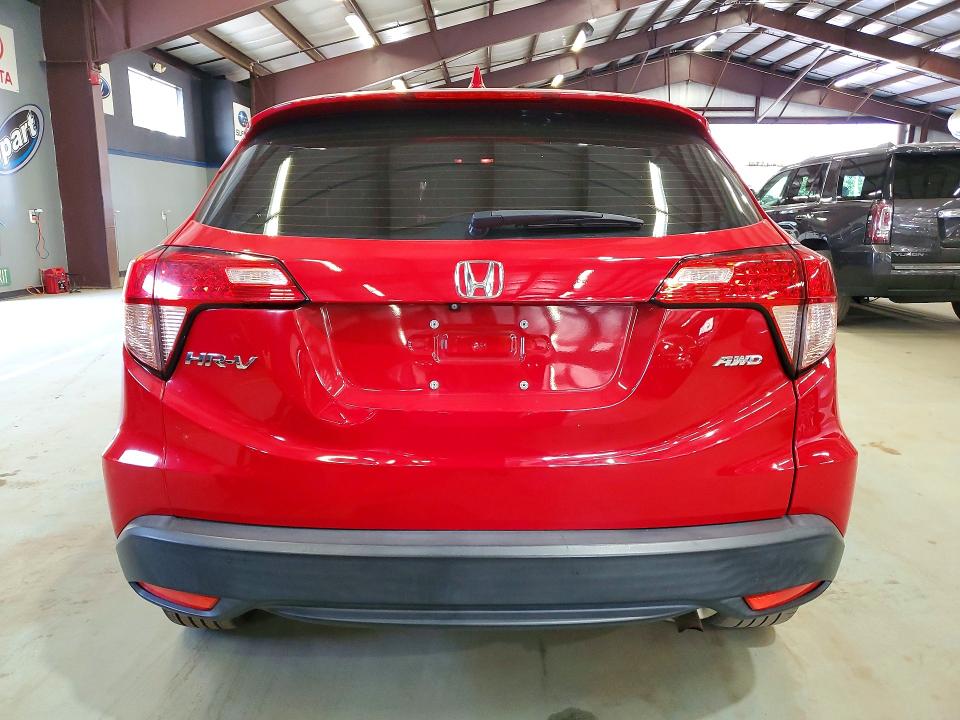 2018 Honda Hr-v VIN 3CZRU6H34JM722884 COPART salvage auction — MINOR DENT/SCRATCHES, RI - CERTIFICATE OF TITLE (P), sold $4,200 on 2026-07-17 (photo 6)