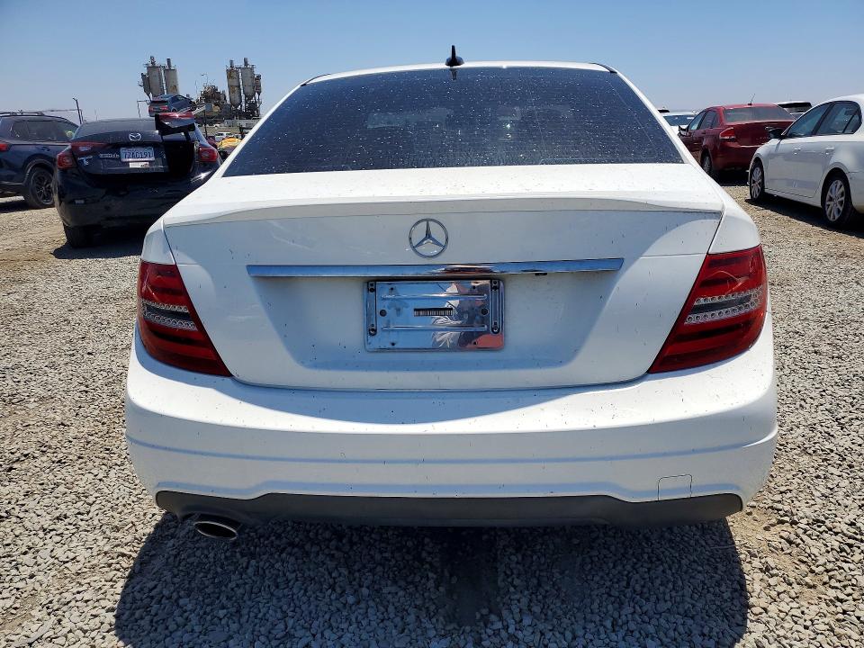 2013 Mercedes-benz C-klasse VIN WDDGF4HB4DA851587 COPART salvage auction — SIDE, Ca - Dis/Dlr/Exp Only Clean Title, sold $1,200 on 2026-08-07 (photo 6)