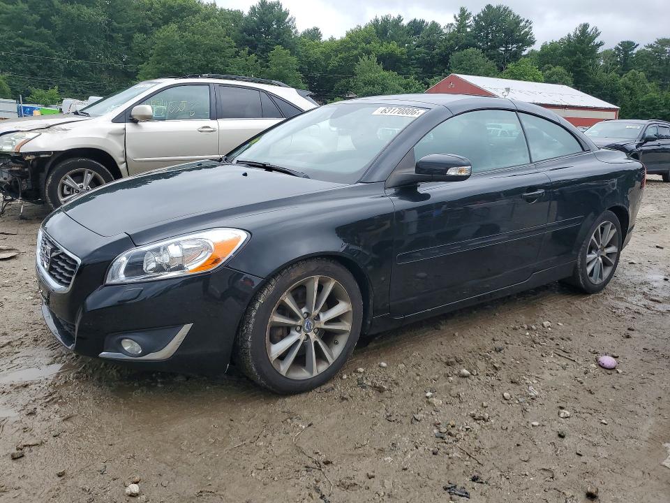 2013 Volvo C70 VIN YV1672MC4DJ140438 COPART salvage auction — MINOR DENT/SCRATCHES, Ma - Certificate Of Title, sold $2,500 on 2026-08-03 (photo 1)