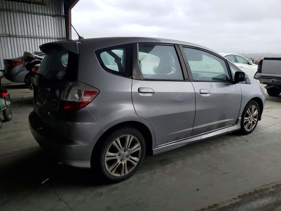2010 Honda Fit VIN JHMGE8H64AS025804 COPART salvage auction — SIDE, MA - DIS/DLR/EXP ONLY CLEAN TITLE, sold $1,050 on 2026-07-13 (photo 3)