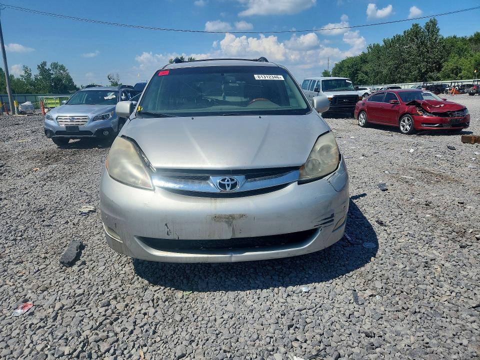 2007 Toyota Sienna VIN 5TDZK22C17S091985 COPART salvage auction — MINOR DENT/SCRATCHES, IL - CERTIFICATE OF TITLE, sold $275 on 2026-07-27 (photo 5)