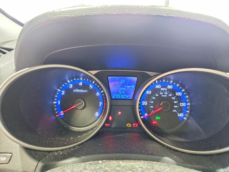 2013 Hyundai Tucson VIN KM8JU3AC0DU759566 COPART salvage auction — MINOR DENT/SCRATCHES, Md - Certificate Of Title, sold $850 on 2026-07-24 (photo 9)