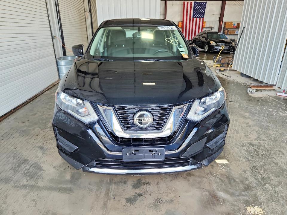 2018 Nissan Rogue VIN KNMAT2MV4JP599507 COPART salvage auction — MINOR DENT/SCRATCHES, IL - CERTIFICATE OF TITLE, sold $1,400 on 2026-07-23 (photo 5)
