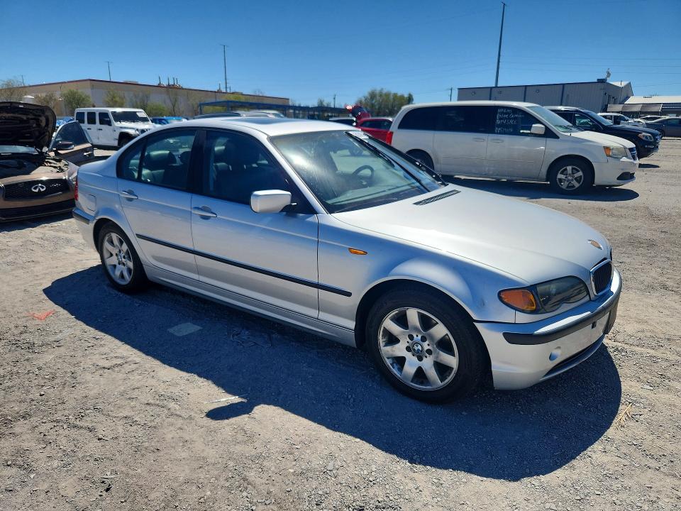 2003 BMW 3 series VIN WBAET37453NJ34952 COPART salvage auction — MINOR DENT/SCRATCHES, NV - CERTIFICATE OF TITLE (P), sold $725 on 2026-07-14 (photo 4)